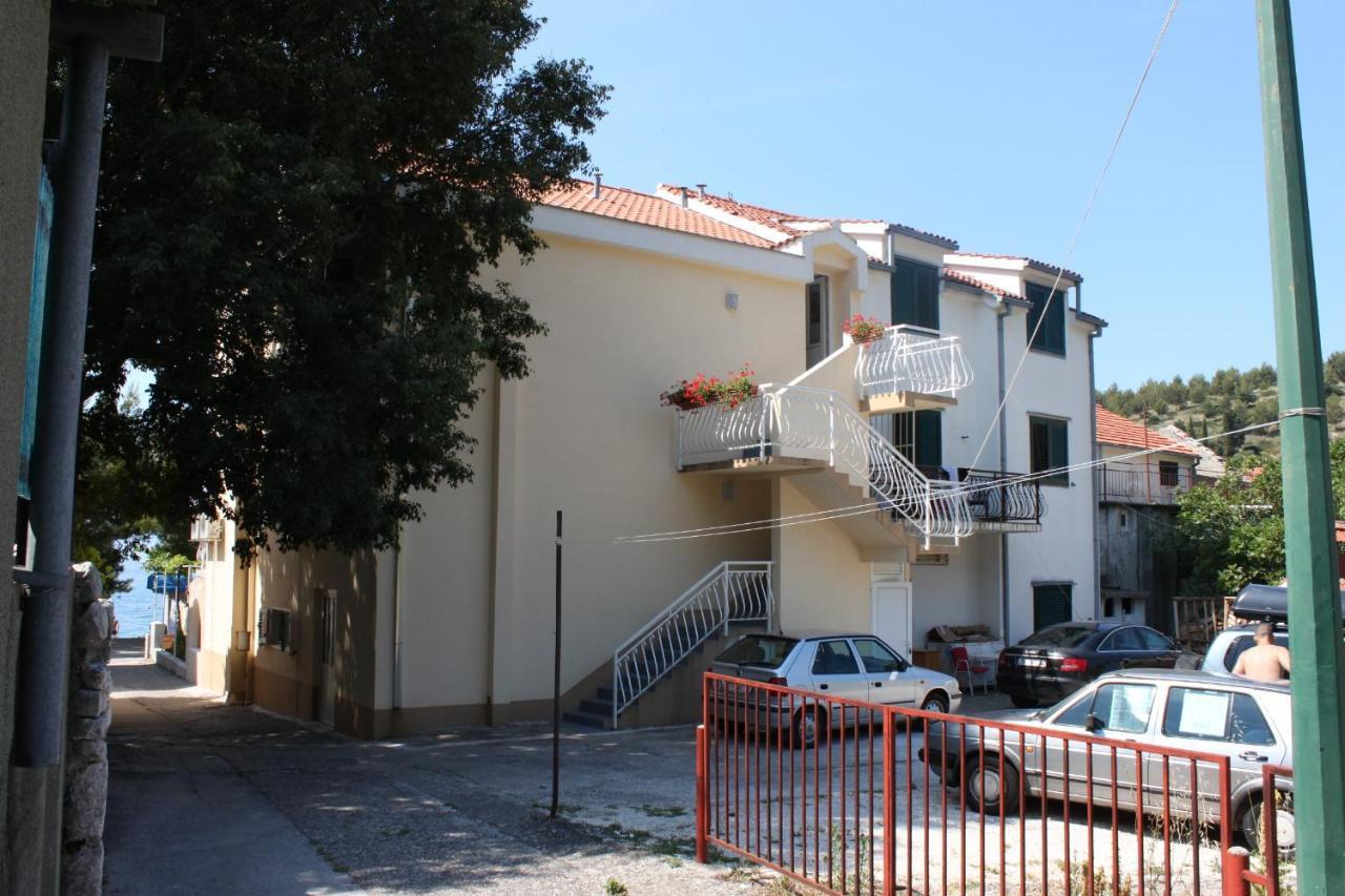 Apartments By The Sea Drvenik Donja Vala, Makarska - 6658 Exterior foto