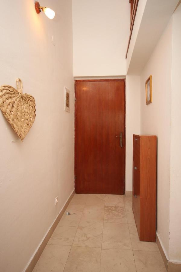 Apartments By The Sea Drvenik Donja Vala, Makarska - 6658 Exterior foto